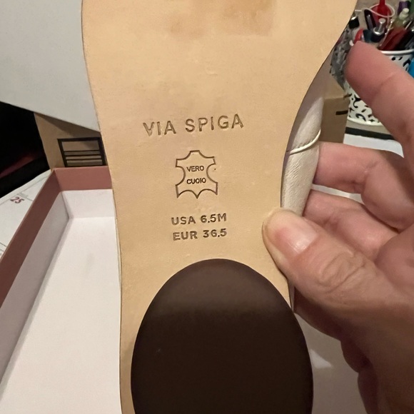 NIB: Via Spiga Women's Odette Milk Leather Booties Size 6.5 original box - Picture 4 of 11